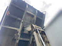 いすゞギガダンプ大型（10t）[写真09]