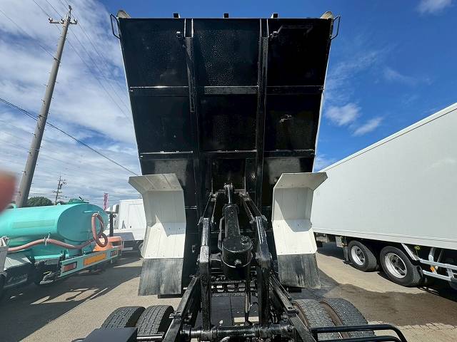 いすゞフォワードダンプ中型（4t）[写真11]