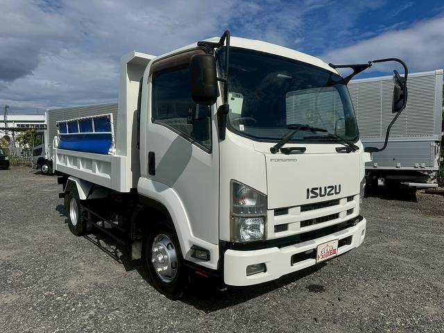 いすゞフォワードダンプ中型（4t）[写真15]