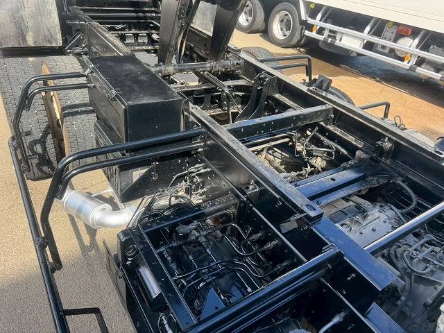 いすゞフォワードダンプ中型（4t）[写真20]