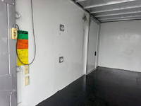 いすゞエルフパネルバン小型（2t・3t）[写真16]