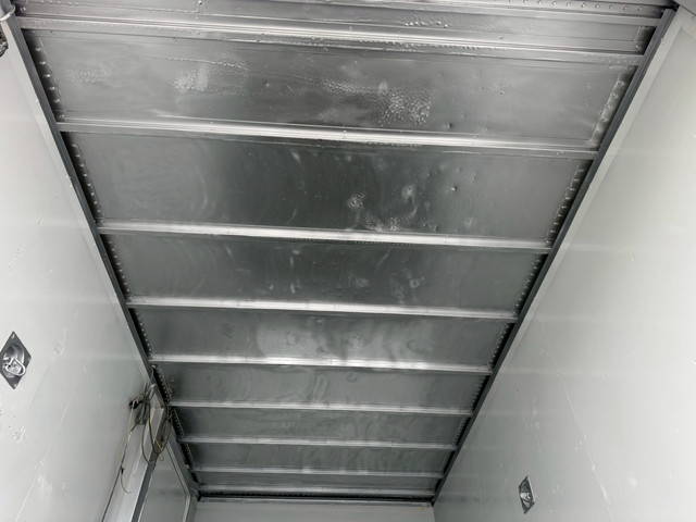 いすゞエルフパネルバン小型（2t・3t）[写真17]