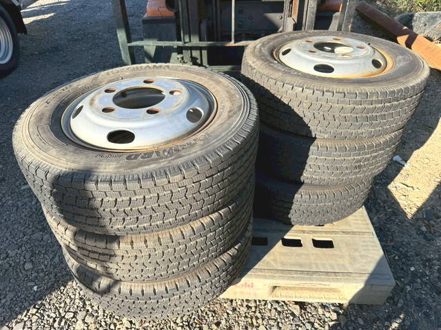 いすゞエルフパネルバン小型（2t・3t）[写真22]