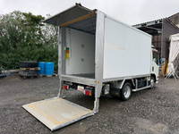 いすゞエルフパネルバン小型（2t・3t）[写真02]