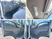 いすゞエルフパネルバン小型（2t・3t）[写真31]