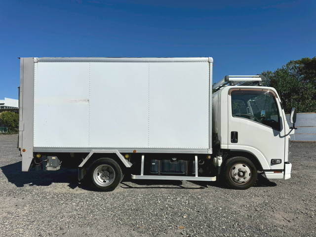 いすゞエルフパネルバン小型（2t・3t）[写真07]