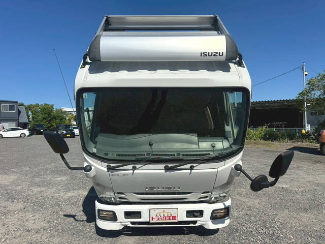 いすゞエルフパネルバン小型（2t・3t）[写真09]
