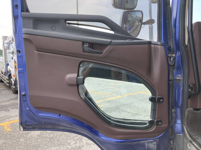 日野レンジャーダンプ増トン（6t・8t）[写真27]