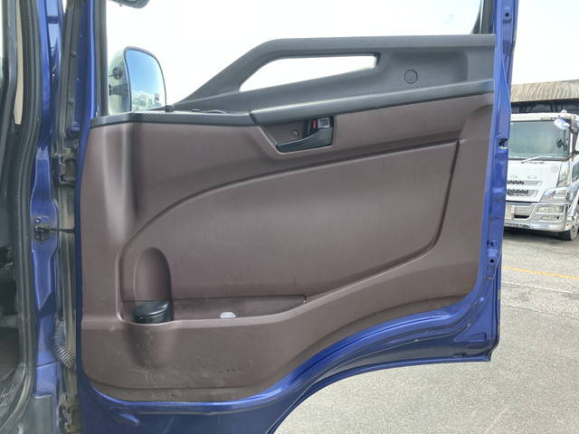 日野レンジャーダンプ増トン（6t・8t）[写真28]