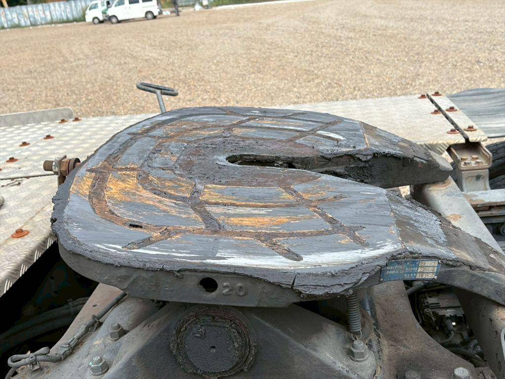 日野プロフィアトレーラーヘッド（トラクターヘッド）大型（10t）[写真10]