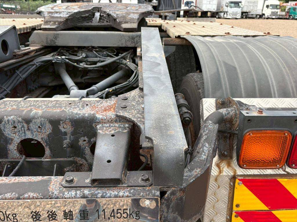 日野プロフィアトレーラーヘッド（トラクターヘッド）大型（10t）[写真12]