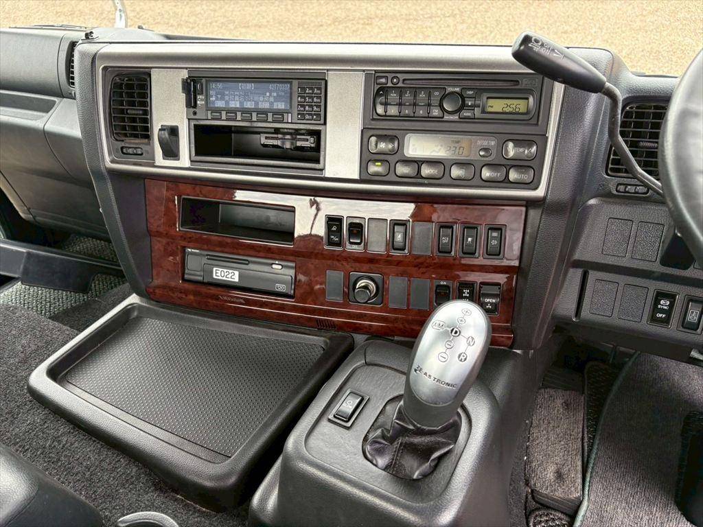 日野プロフィアトレーラーヘッド（トラクターヘッド）大型（10t）[写真20]