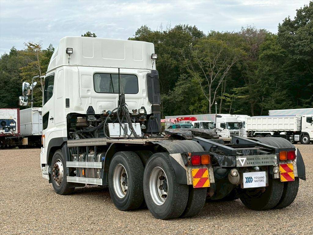 日野プロフィアトレーラーヘッド（トラクターヘッド）大型（10t）[写真03]