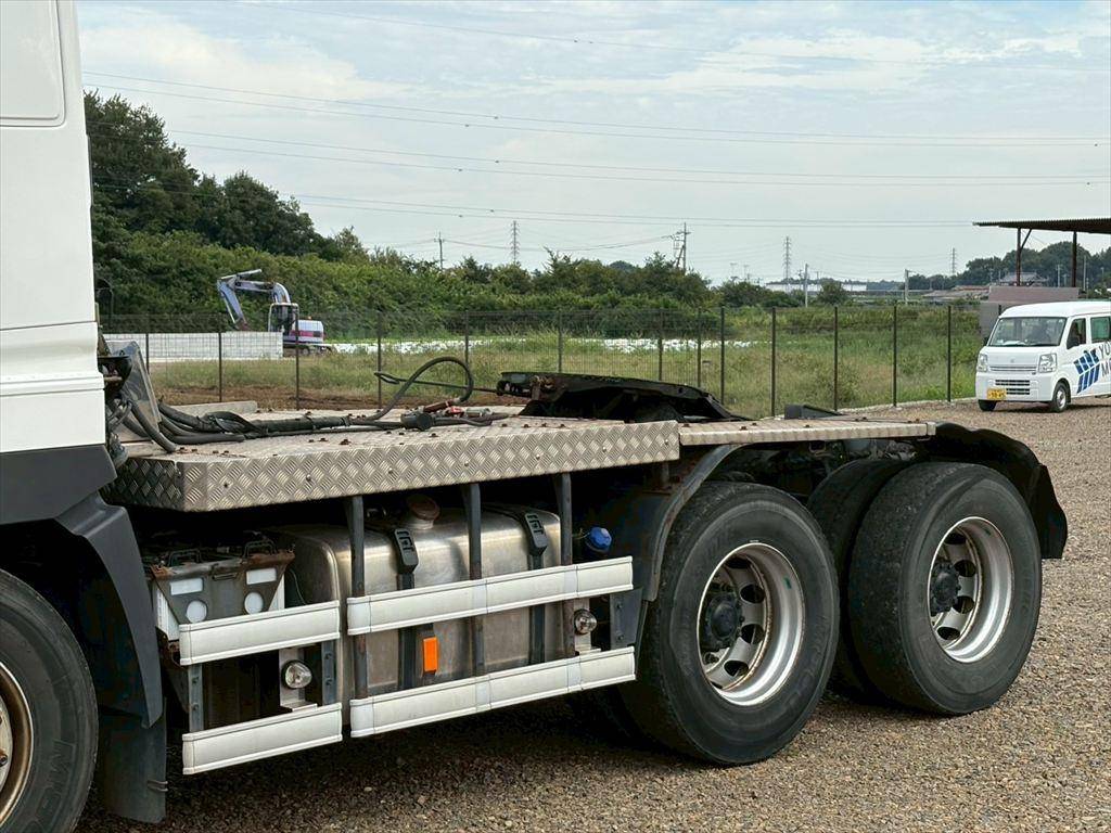 日野プロフィアトレーラーヘッド（トラクターヘッド）大型（10t）[写真06]