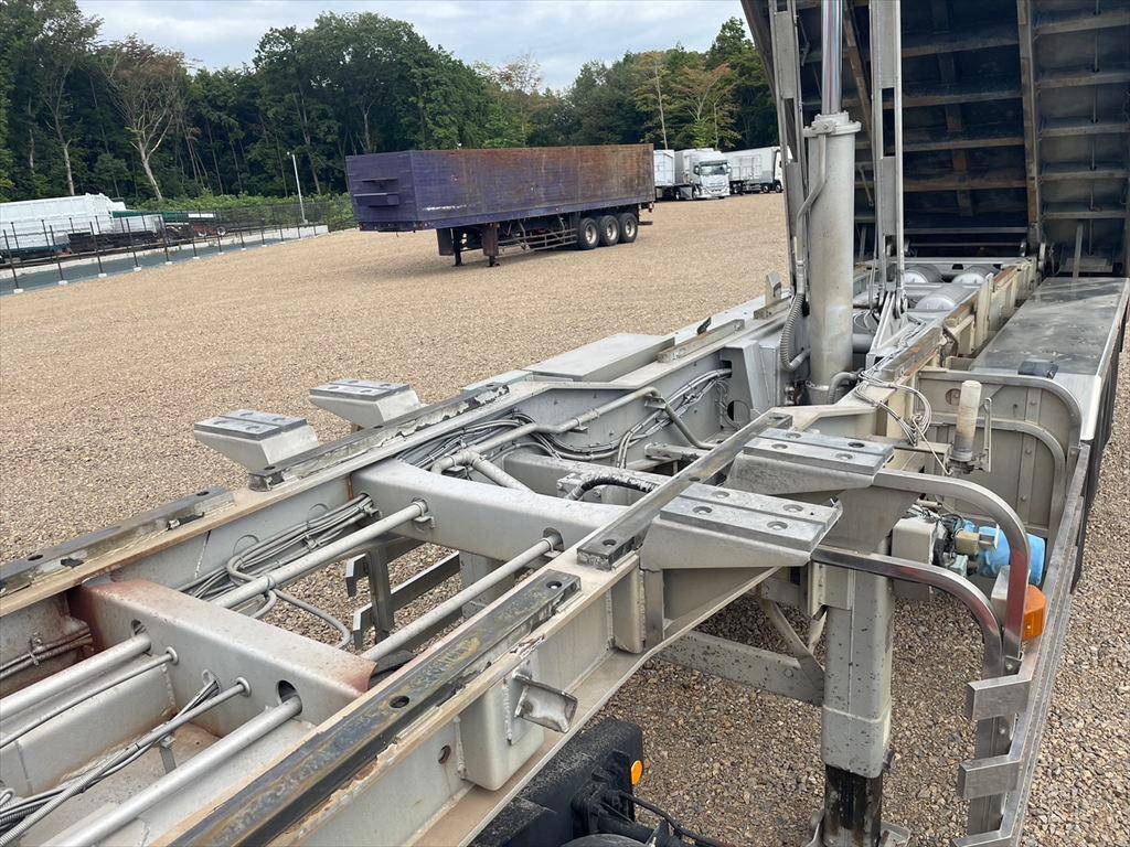 その他のメーカーその他の車種土砂ダンプトレーラー大型（10t）[写真12]