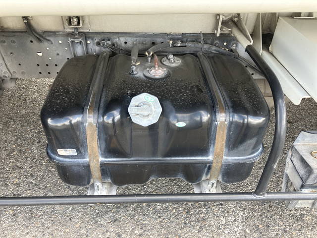 いすゞエルフパッカー車（塵芥車）小型（2t・3t）[写真23]