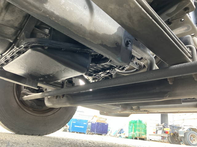 いすゞエルフパッカー車（塵芥車）小型（2t・3t）[写真25]