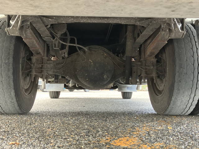 いすゞエルフパッカー車（塵芥車）小型（2t・3t）[写真26]