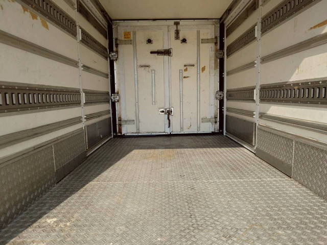 三菱ふそうキャンター冷凍車（冷蔵車）小型（2t・3t）[写真16]