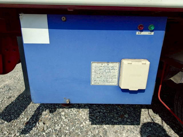 三菱ふそうキャンター冷凍車（冷蔵車）小型（2t・3t）[写真23]