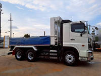 日野プロフィアダンプ大型（10t）[写真12]