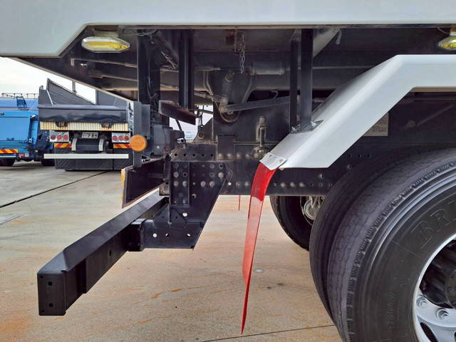 日野プロフィアダンプ大型（10t）[写真19]