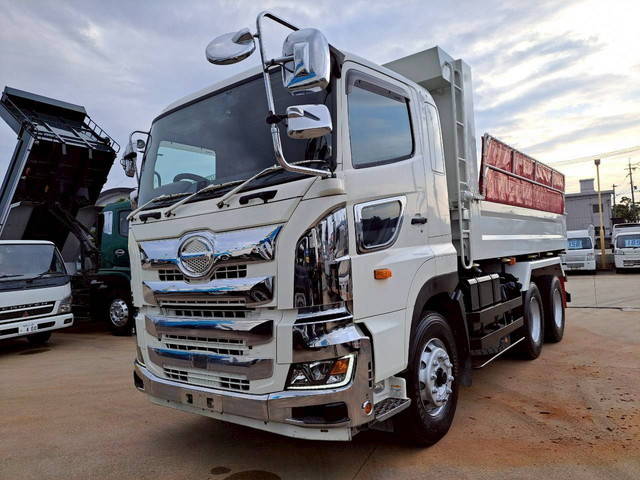 日野プロフィアダンプ大型（10t）[写真08]