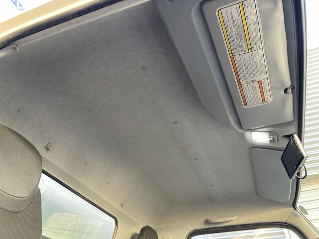 三菱ふそうキャンターアルミバン小型（2t・3t）[写真10]