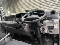 三菱ふそうキャンターアルミバン小型（2t・3t）[写真15]