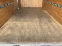 三菱ふそうキャンターアルミバン小型（2t・3t）[写真16]