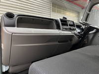 三菱ふそうキャンターアルミバン小型（2t・3t）[写真19]