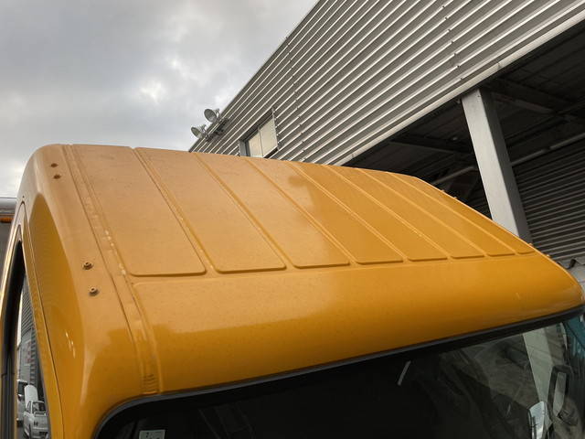 三菱ふそうキャンターアルミバン小型（2t・3t）[写真19]