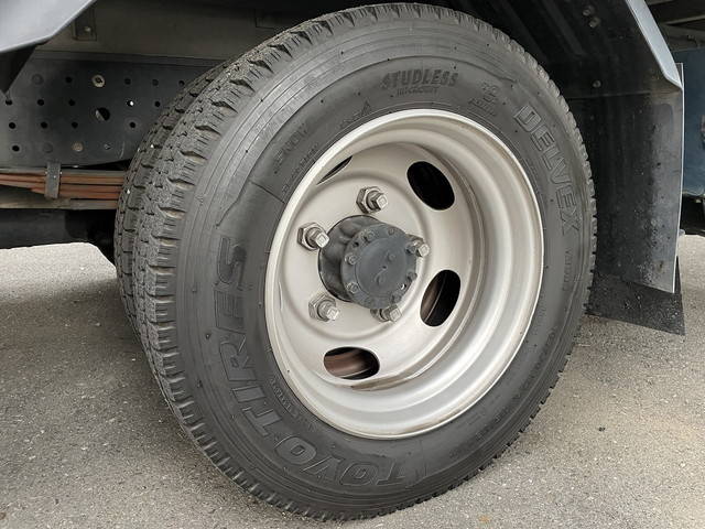 三菱ふそうキャンターアルミバン小型（2t・3t）[写真33]