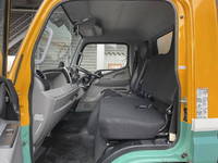 三菱ふそうキャンターアルミバン小型（2t・3t）[写真39]