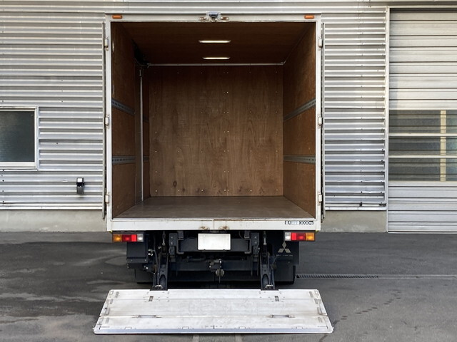 三菱ふそうキャンターアルミバン小型（2t・3t）[写真05]