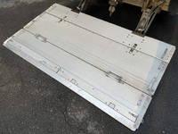 三菱ふそうキャンターアルミバン小型（2t・3t）[写真07]