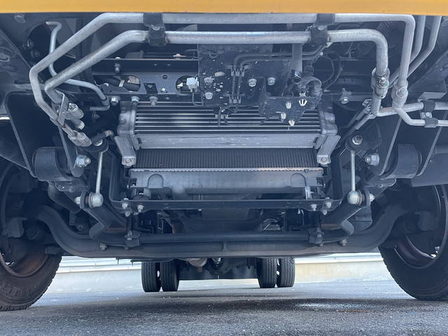 三菱ふそうキャンターアルミバン小型（2t・3t）[写真07]