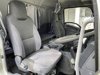 いすゞフォワード冷凍車（冷蔵車）中型（4t）[写真16]