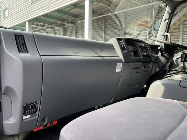 いすゞフォワード冷凍車（冷蔵車）中型（4t）[写真19]