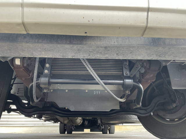 いすゞフォワード冷凍車（冷蔵車）中型（4t）[写真09]