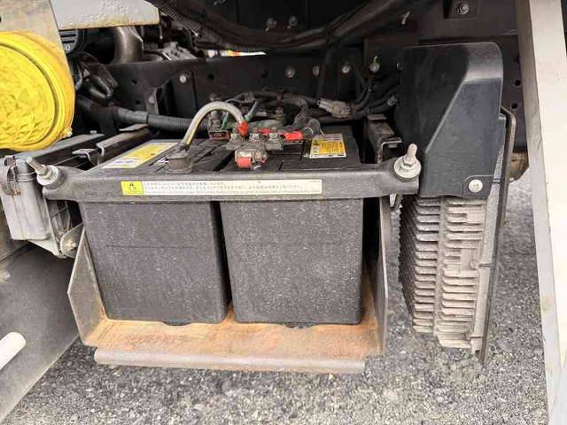 三菱ふそうキャンターアルミウイング小型（2t・3t）[写真18]