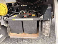 三菱ふそうキャンターアルミウイング小型（2t・3t）[写真19]