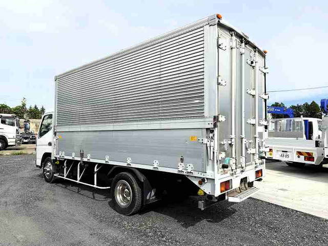 三菱ふそうキャンターアルミウイング小型（2t・3t）[写真02]