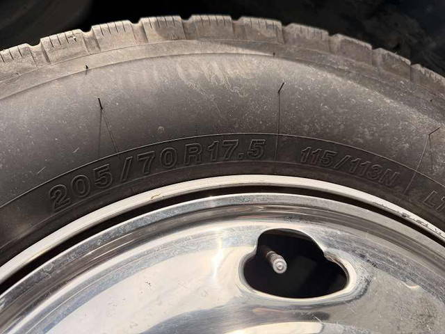 三菱ふそうキャンターアルミウイング小型（2t・3t）[写真22]