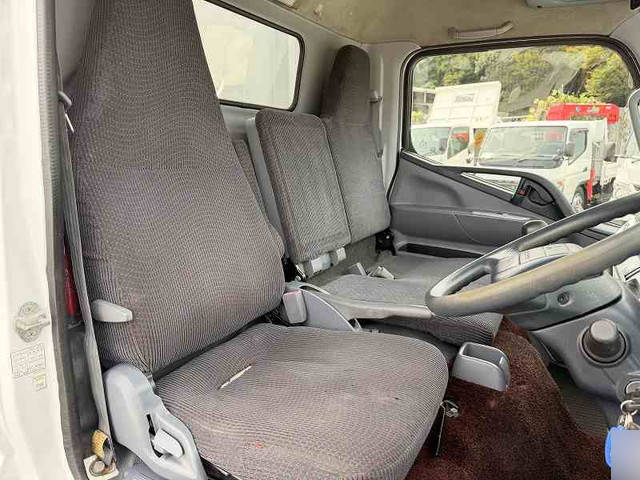 三菱ふそうキャンターアルミウイング小型（2t・3t）[写真28]