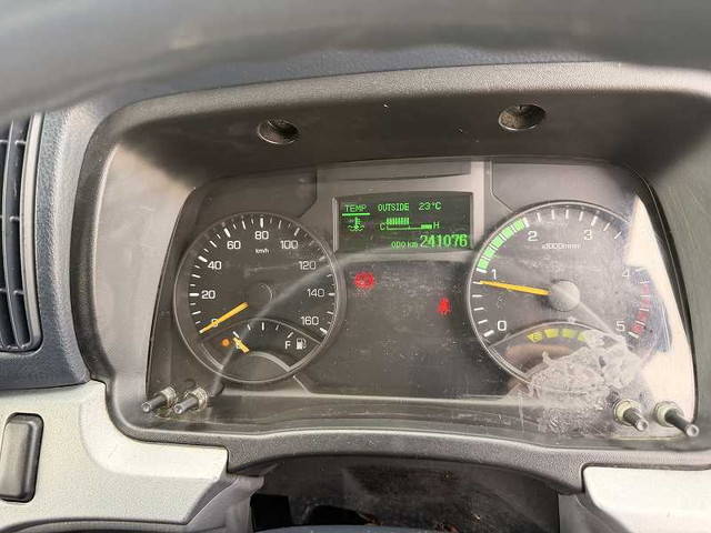 三菱ふそうキャンターアルミウイング小型（2t・3t）[写真32]