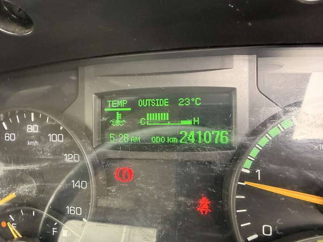 三菱ふそうキャンターアルミウイング小型（2t・3t）[写真35]