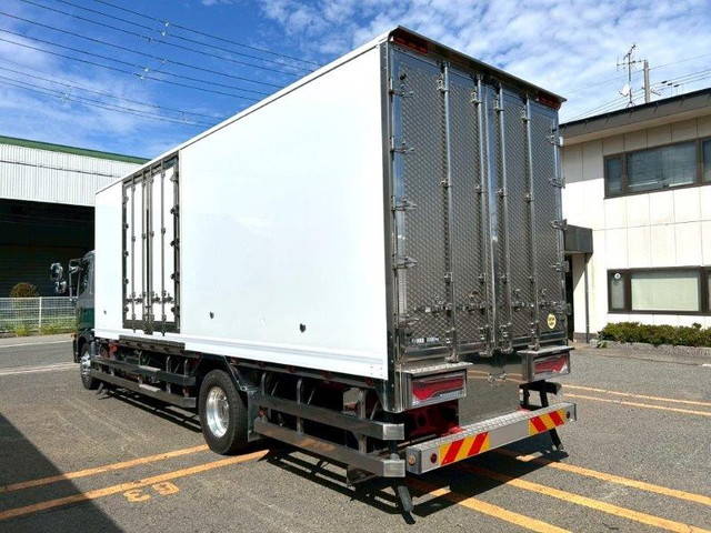 日野レンジャー保冷バン増トン（6t・8t）[写真02]