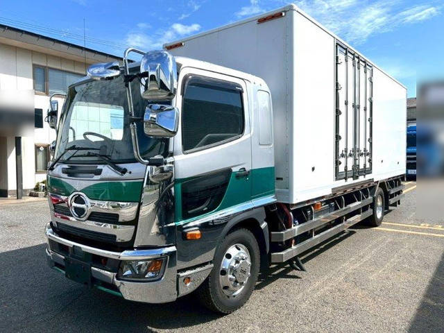 日野レンジャー保冷バン増トン（6t・8t）[写真03]