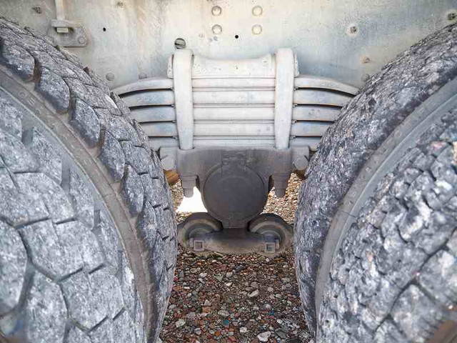 いすゞギガミキサー車（コンクリートミキサー）大型（10t）[写真14]